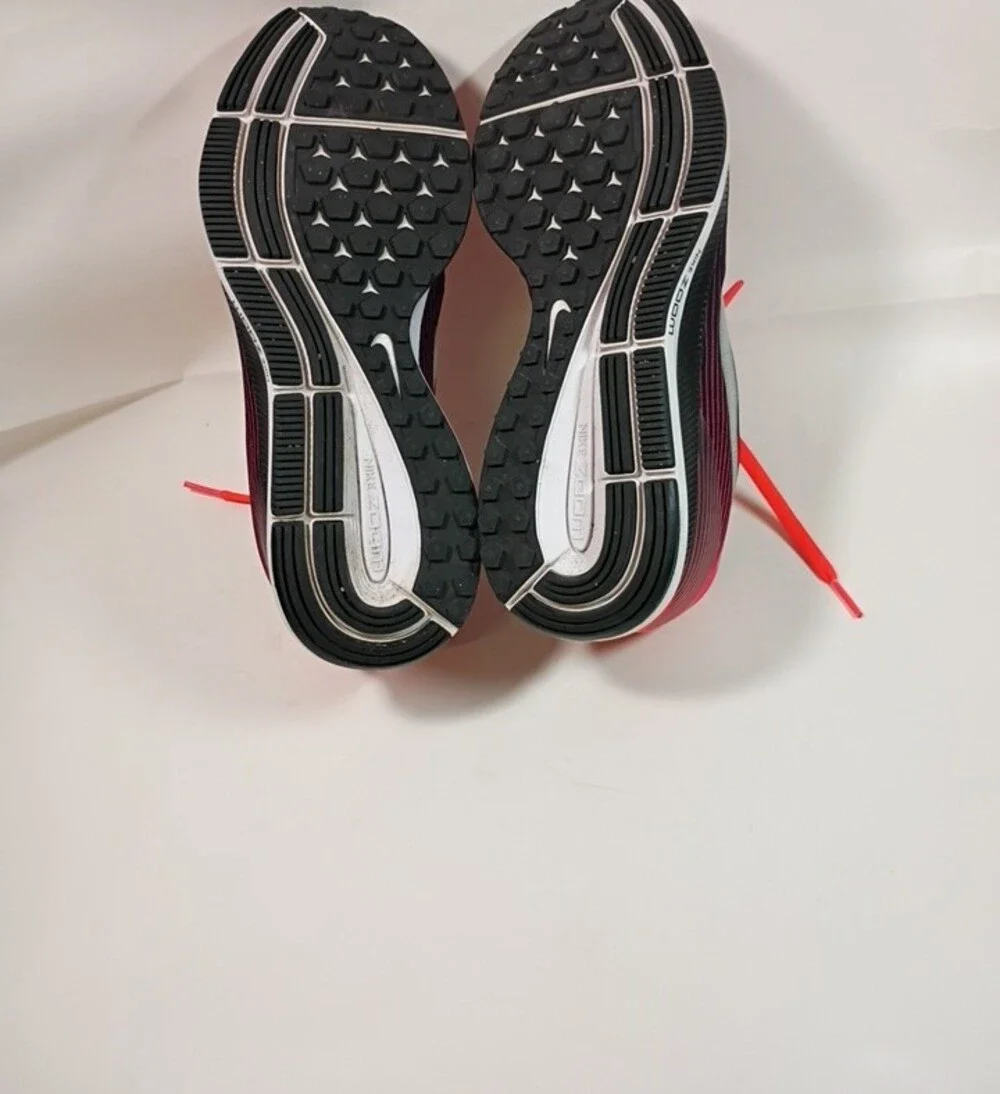 Nike bold hot